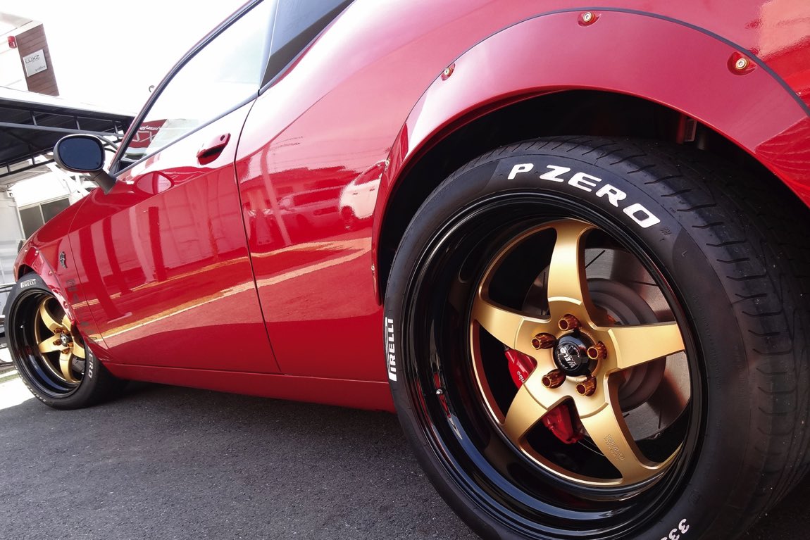 EDGE CUSTOMS Dodge Challenger M1